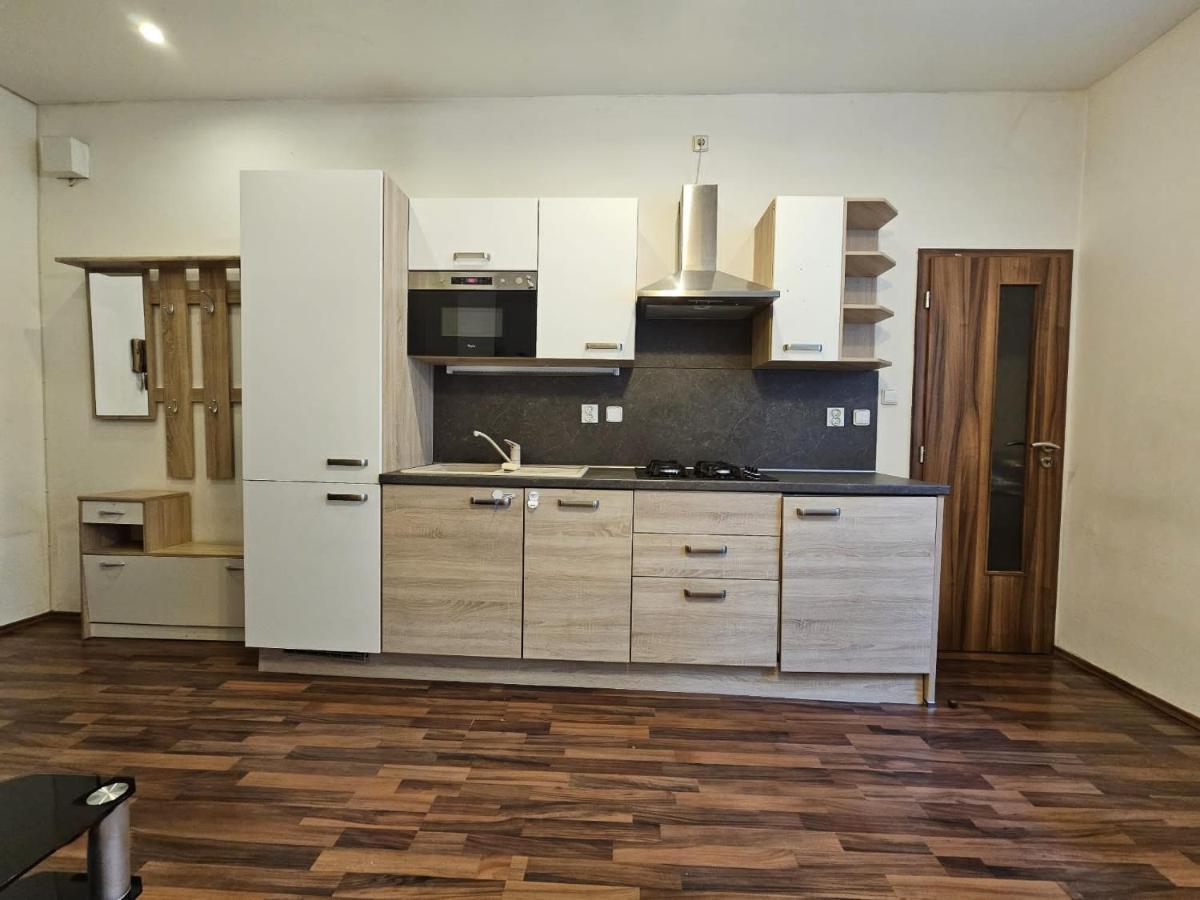 Cozy Homestay At Andel Praha Eksteriør bilde