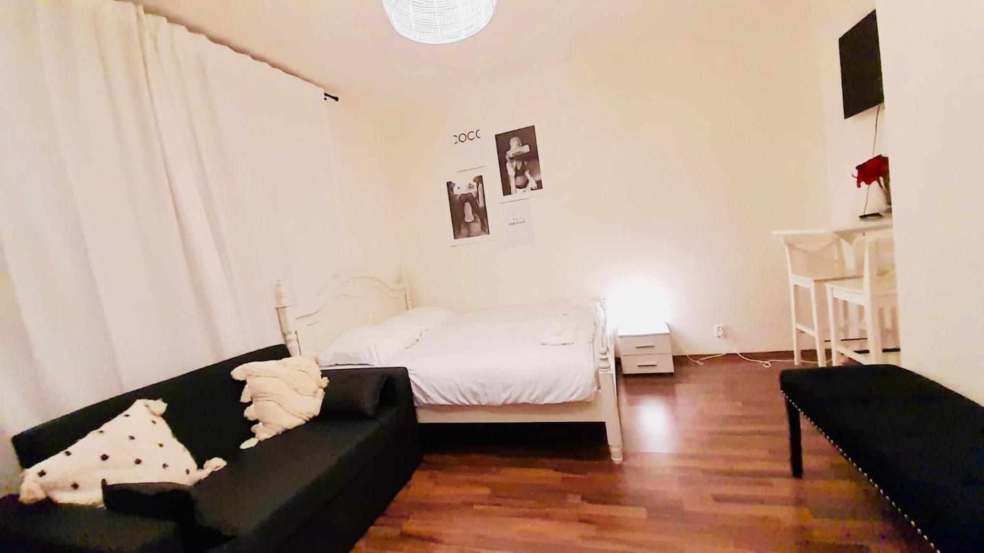 Cozy Homestay At Andel Praha Eksteriør bilde
